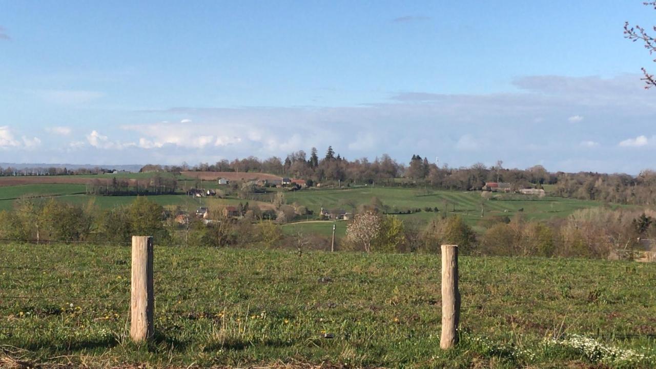 مبيت وإفطار Savigny-le-Vieux Le Jardin Des Fees المظهر الخارجي الصورة